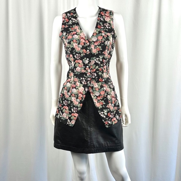 Vintage 1980’s 1990’s ‘Aziz Collection’ Pink + Black Floral Rose Print Vest • S - Picture 6 of 9